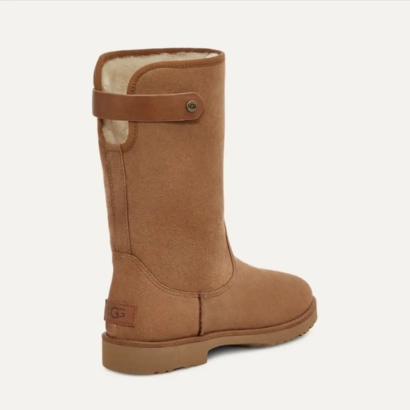 UGG Romely Cuffable size 7.5 sold out! - Picture 3 of 14